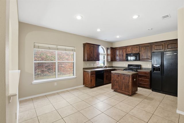 2421 Priscella Drive, Fort Worth, TX 76131