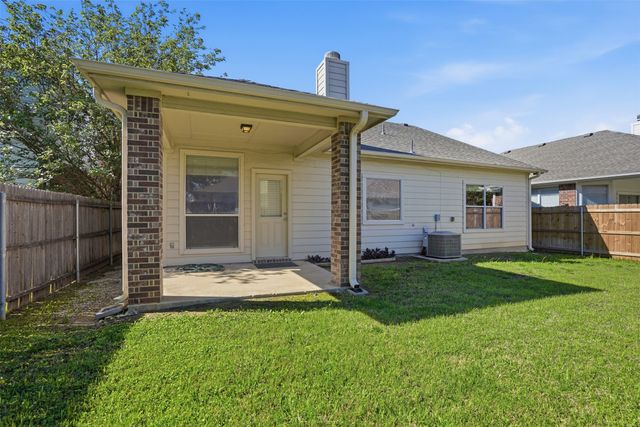 2421 Priscella Drive, Fort Worth, TX 76131
