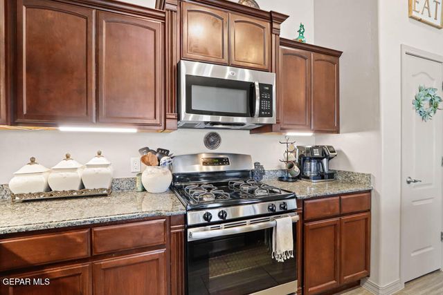 14553 Hunters Grove Avenue, El Paso, TX 79938