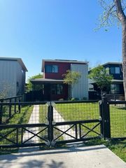 62 Meadow Lea Drive, Houston, TX 77022