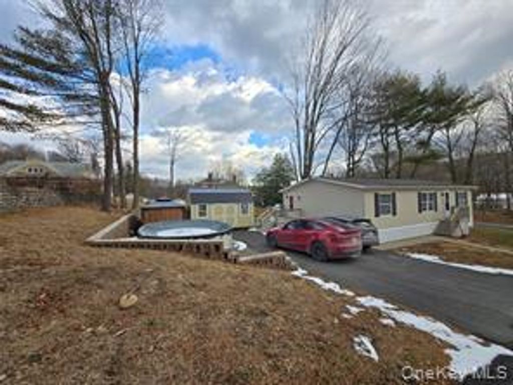 2 Circle Street, Napanoch, NY 12458
