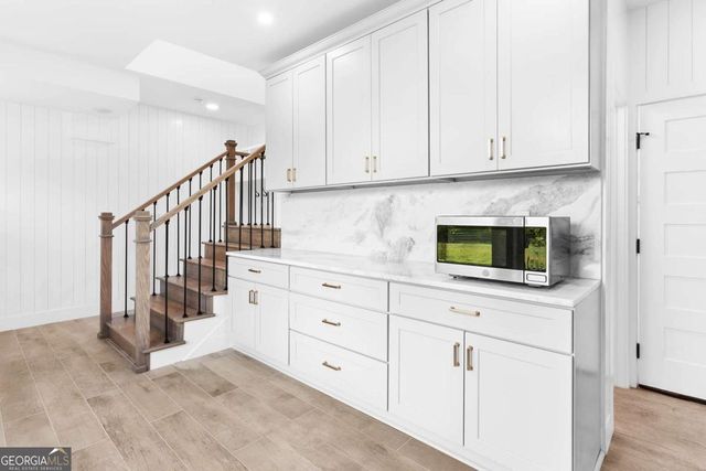 6438 E Cherokee Drive, Canton, GA 30115
