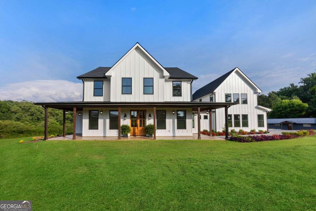 6438 E Cherokee Drive, Canton, GA 30115