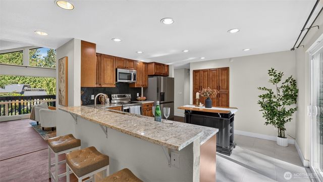 15227 SE 175th Place, Renton, WA 98058