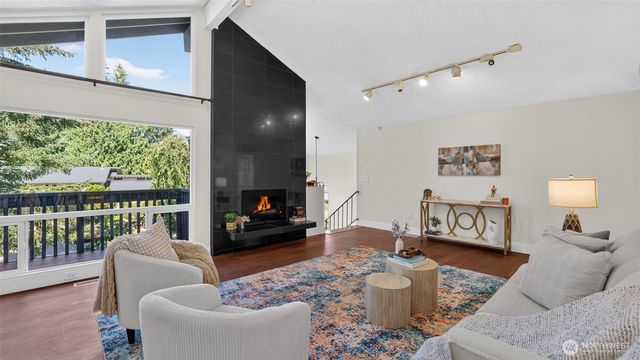 15227 SE 175th Place, Renton, WA 98058