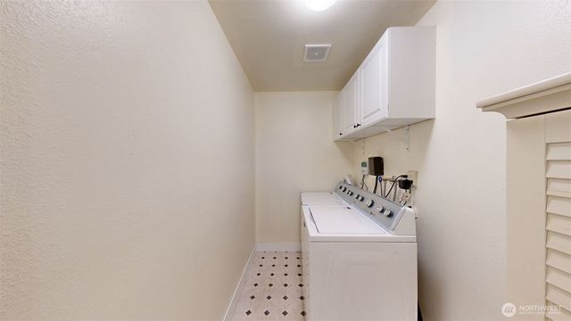 15227 SE 175th Place, Renton, WA 98058