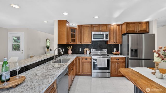 15227 SE 175th Place, Renton, WA 98058