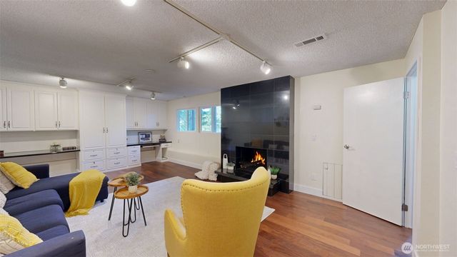 15227 SE 175th Place, Renton, WA 98058
