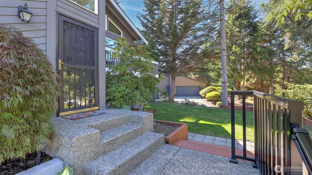 15227 SE 175th Place, Renton, WA 98058