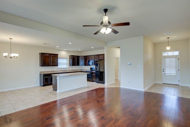 1101 Eli Conner Drive, Bossier City, LA 71112