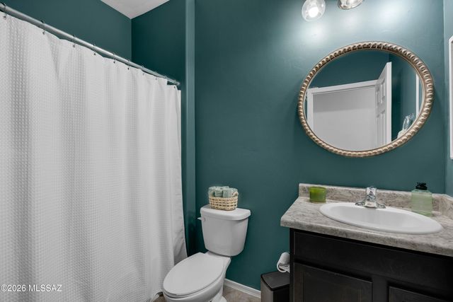 540 S Courts Redford Drive, Vail, AZ 85641