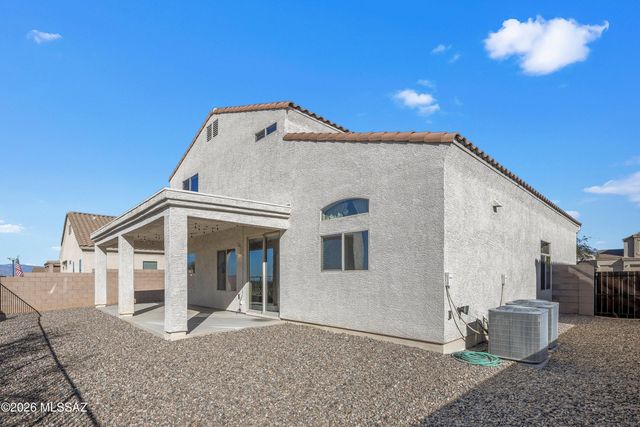 540 S Courts Redford Drive, Vail, AZ 85641