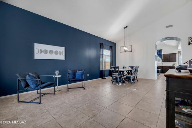 540 S Courts Redford Drive, Vail, AZ 85641