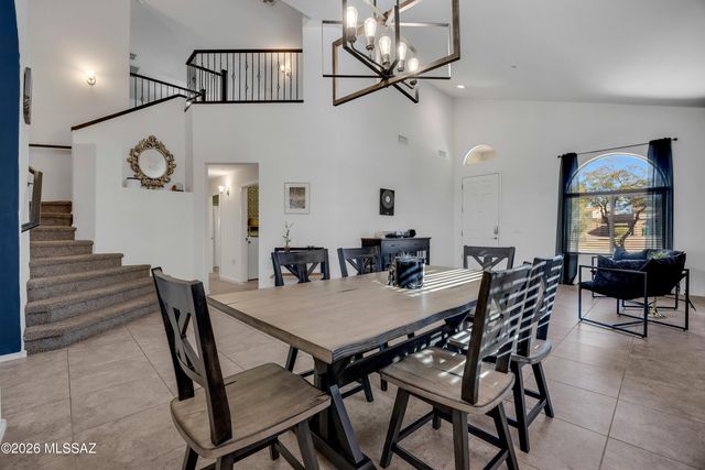 540 S Courts Redford Drive, Vail, AZ 85641