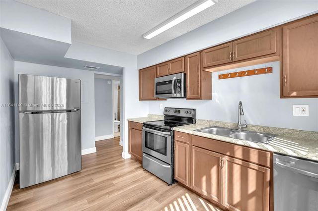 3671 Environ Blvd, Lauderhill, FL 33319