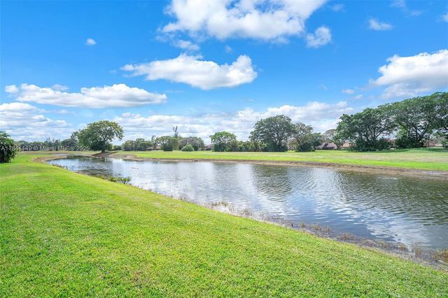 3671 Environ Blvd, Lauderhill, FL 33319