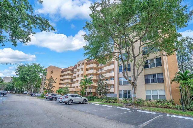 3671 Environ Blvd, Lauderhill, FL 33319