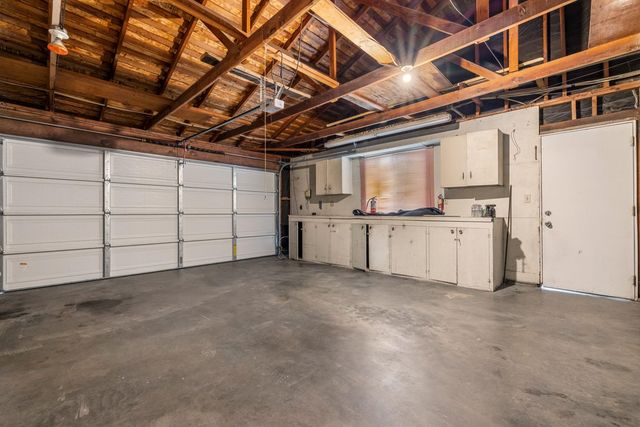 1205 Kara Ln, Modesto, CA 95355