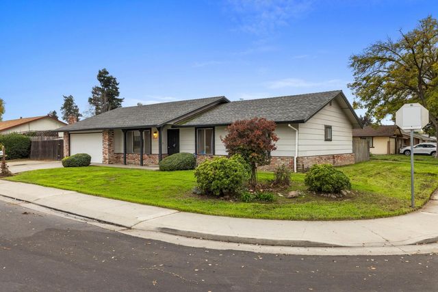 1205 Kara Ln, Modesto, CA 95355