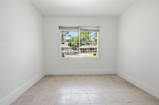 5622 Woodgreen Street, Houston, TX 77033