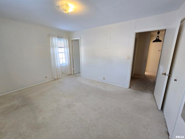 405 Easthaven Drive, Centralia, IL 62801