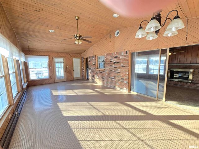 405 Easthaven Drive, Centralia, IL 62801