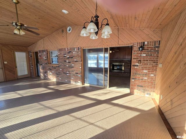 405 Easthaven Drive, Centralia, IL 62801