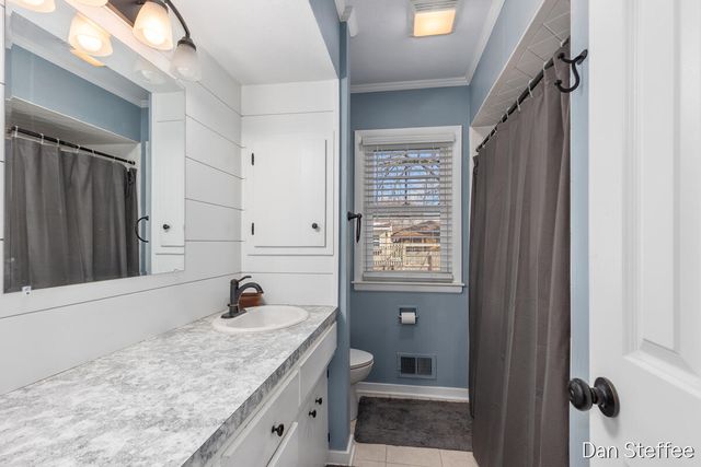 7522 Melody Lane, Jenison, MI 49428