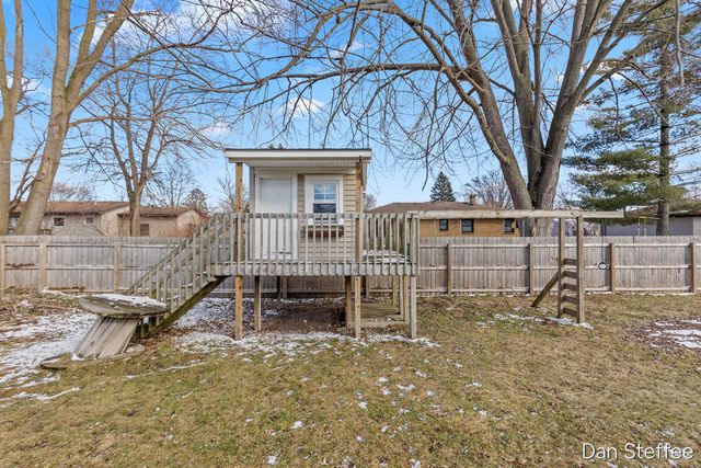 7522 Melody Lane, Jenison, MI 49428