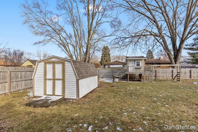 7522 Melody Lane, Jenison, MI 49428