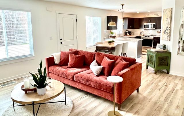 1518 E Florida Ave, Nampa, ID 83686