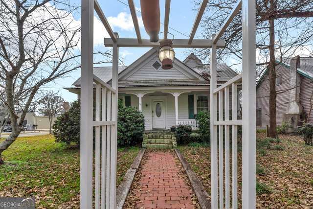 1370 Ga Highway 22 E, Haddock, GA 31033