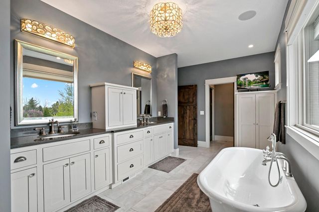 12611 20th Street N, West Lakeland Twp, MN 55082