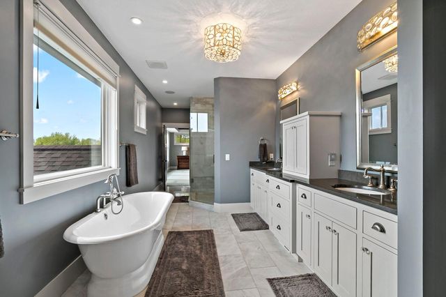 12611 20th Street N, West Lakeland Twp, MN 55082