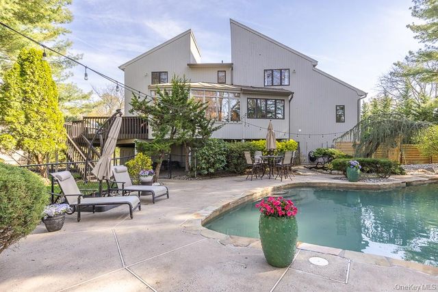 16 Lady Godiva Way, New City, NY 10956