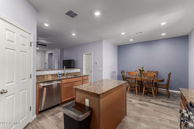 839 W HOT SPRINGS Trail, San Tan Valley, AZ 85140