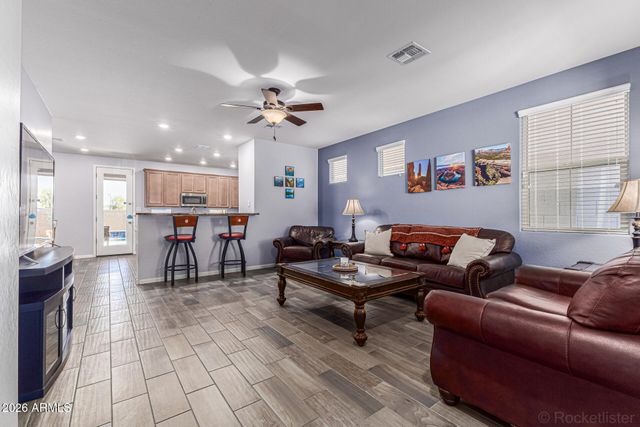 839 W HOT SPRINGS Trail, San Tan Valley, AZ 85140