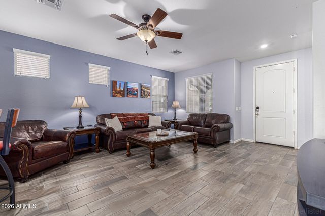 839 W HOT SPRINGS Trail, San Tan Valley, AZ 85140