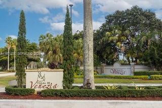 9785 Nob Hill Ct 9785, Sunrise, FL 33351
