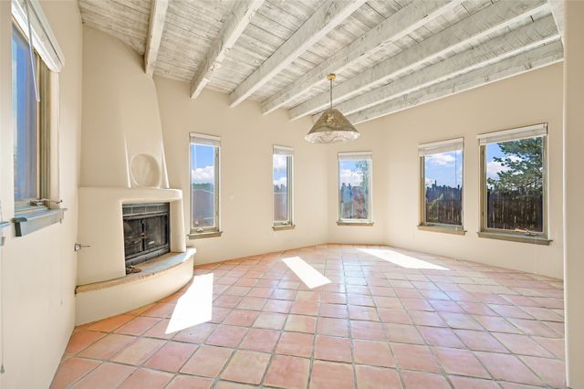 5 Sombra Court, Santa Fe, NM 87508