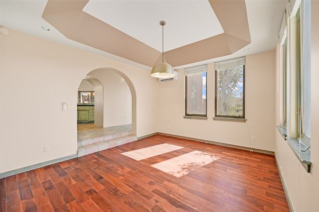 5 Sombra Court, Santa Fe, NM 87508