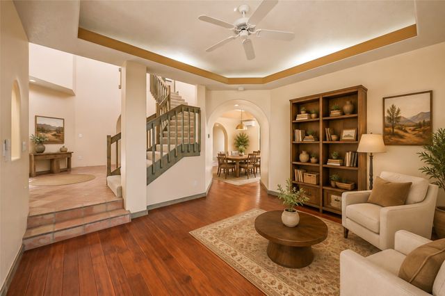 5 Sombra Court, Santa Fe, NM 87508