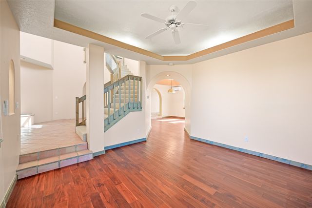5 Sombra Court, Santa Fe, NM 87508