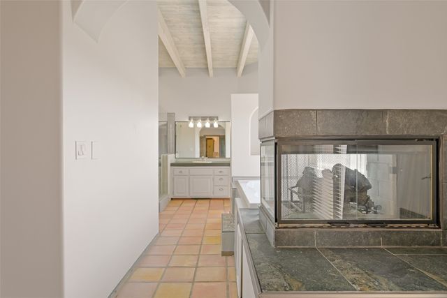 5 Sombra Court, Santa Fe, NM 87508