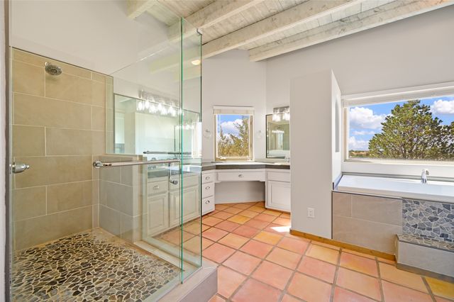 5 Sombra Court, Santa Fe, NM 87508