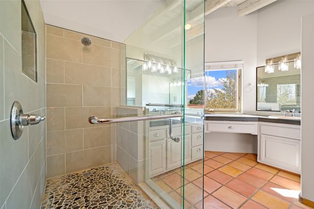 5 Sombra Court, Santa Fe, NM 87508