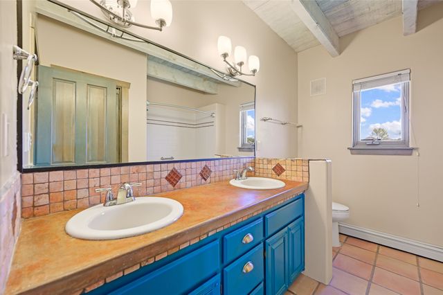 5 Sombra Court, Santa Fe, NM 87508
