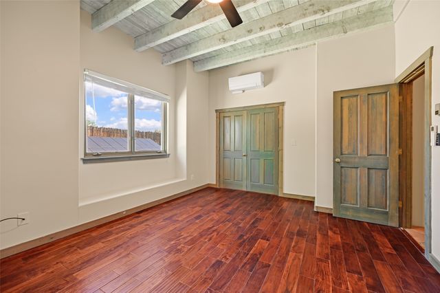 5 Sombra Court, Santa Fe, NM 87508
