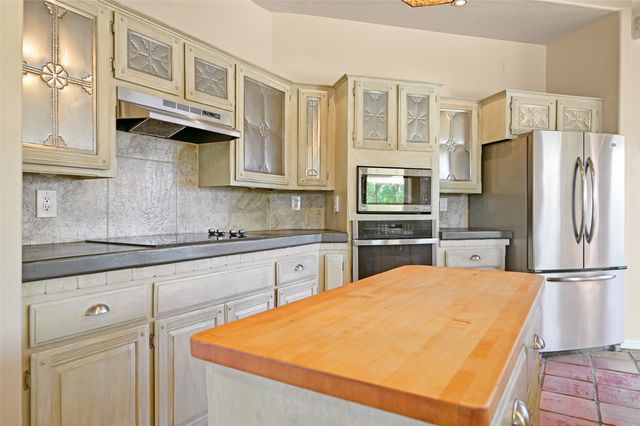 5 Sombra Court, Santa Fe, NM 87508