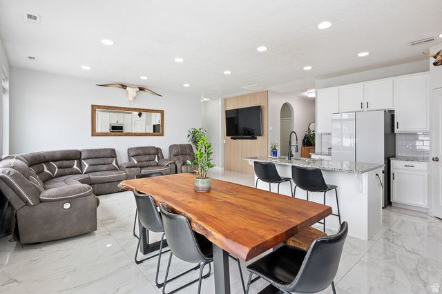 4144 W 6075 S, Roy, UT 84067